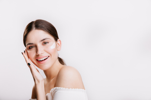 すっぴんを見せる心理に女性がなる理由は？脈ありサインの可能性について