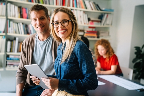 憎まれ口を叩く人の心理に隠れた本音とは？親しくなるために知っておきたいこと