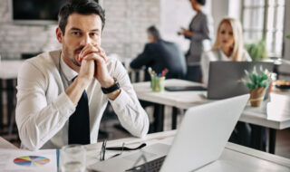 嫌いな人に執着する人の心理が知りたい！理解して良好な関係を築こう！