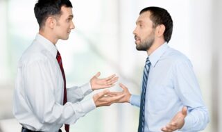 議論好きな人の心理が気になる！よい関係性を築くためのポイントは？