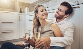 別れ際に振り返る女性心理が気になる！相手の気持ちを知ると関係性が良好に！