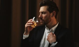 毎日お酒を飲む人の心理とは？知ることで行動が良い方向に変わる可能性も！