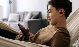 床に物を置く人の心理とは？隠れた本音について知ってみよう！