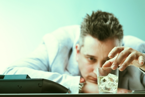 毎日お酒を飲む人の心理とは？理解をすることで今後のやりとりの仕方が分かる！
