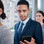 順番を守らない人の心理とは？隠れた思いを知ると接し方がわかる！