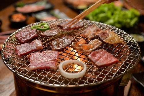 焼肉デートを望む心理に女性がなる理由は?理解することで今後の関係性が良好になる!